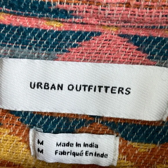 Urban Outfitters Men's Aztec Print Flannel Button Down Shirt Shacket Medium - Picture 7 of 9